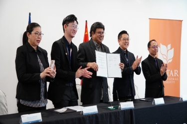 人才工作再添新舉 | 中馬“絲路學院”現代學徒制聯合培養班正式簽約！